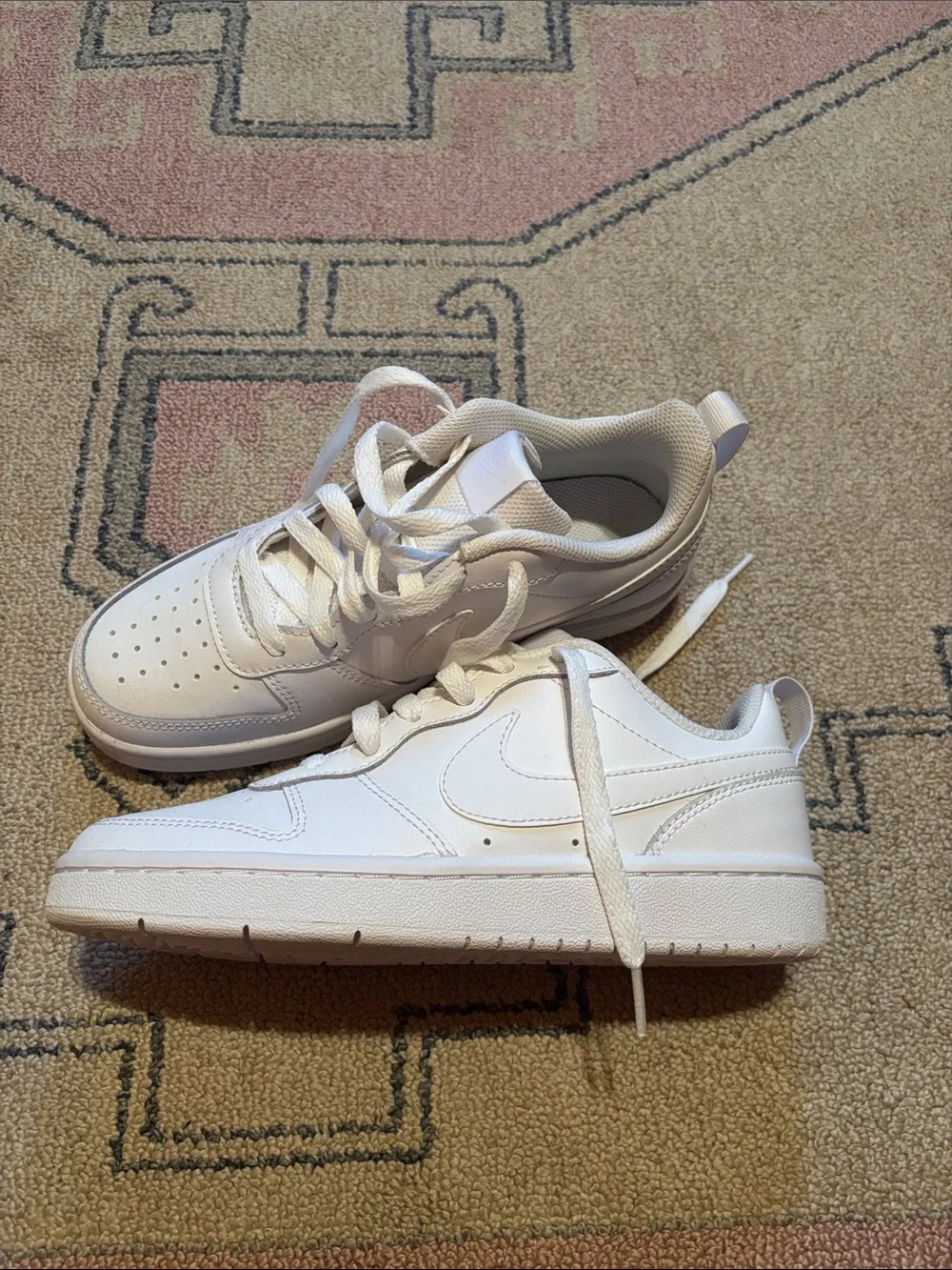 Nike Kids White Low-Top Leather Sneakers